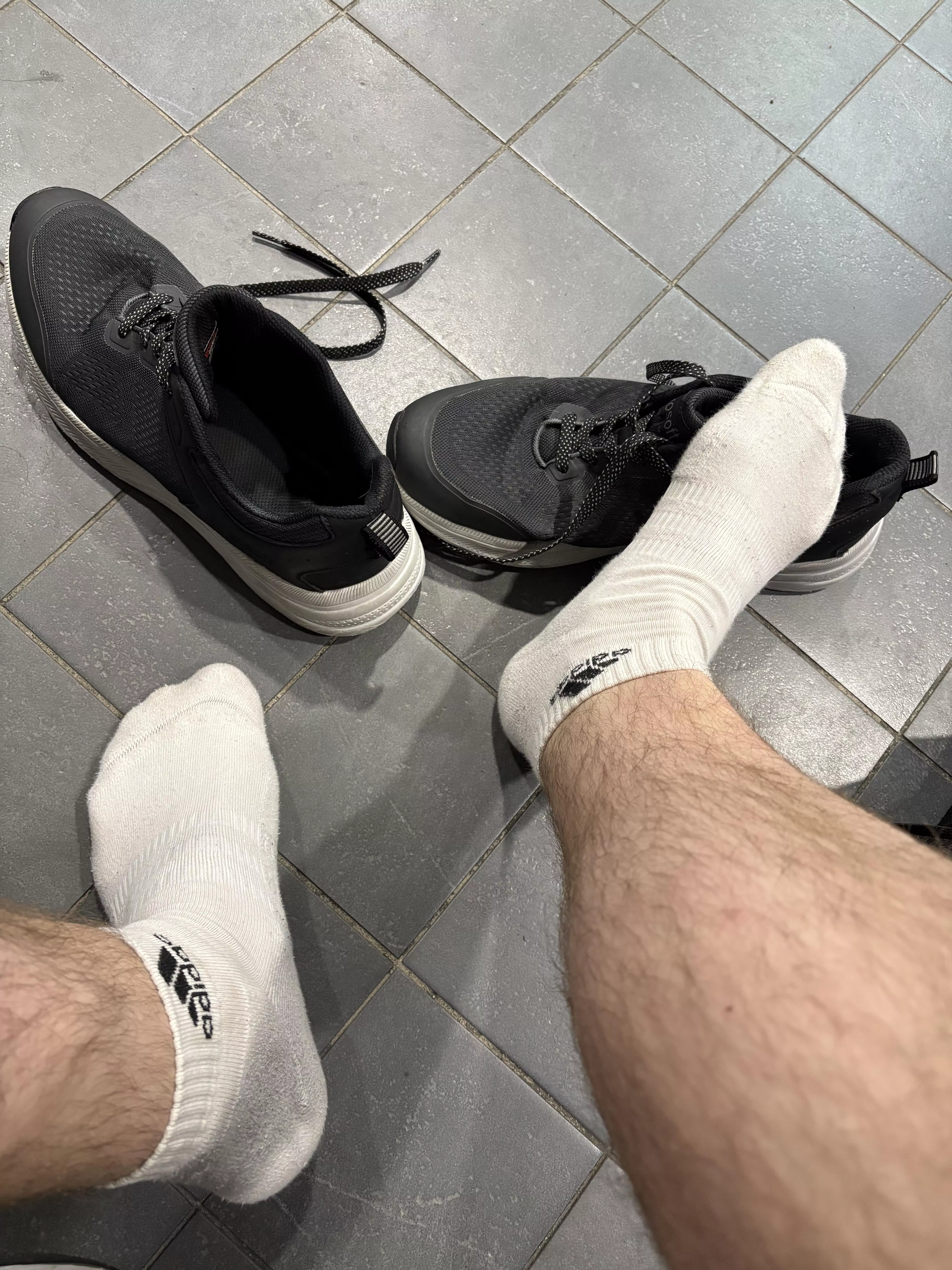 What brand of white socks is the best?