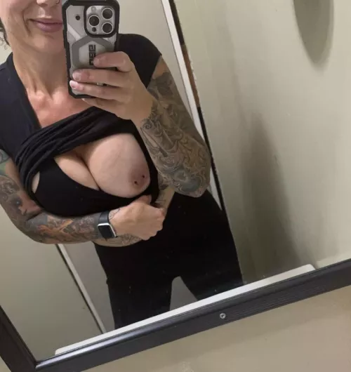 Where are the men who like women 35+?[f]