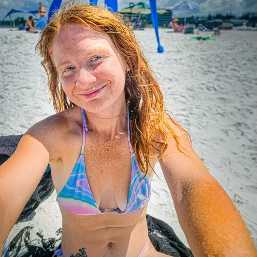 you bring the compliments, i’ll bring the bikini