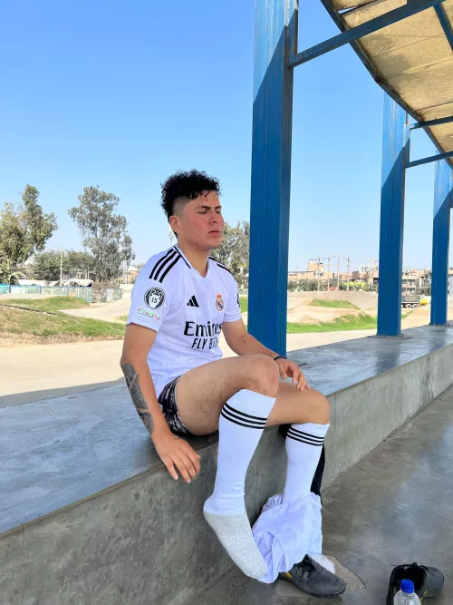 You can’t imagine how smelly these socks are haha!