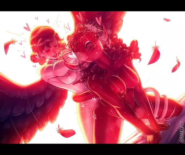 Angel hangs onto her Devil lovers’ horns (Bangdacy)