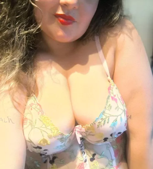 Are you type lick nipples? 