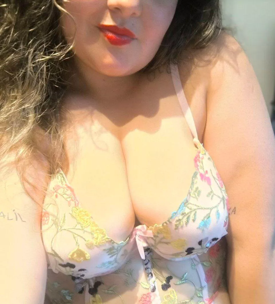 Are you type lick nipples? 