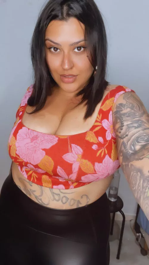 bbw and naughty girl, would you join her for a fun?
