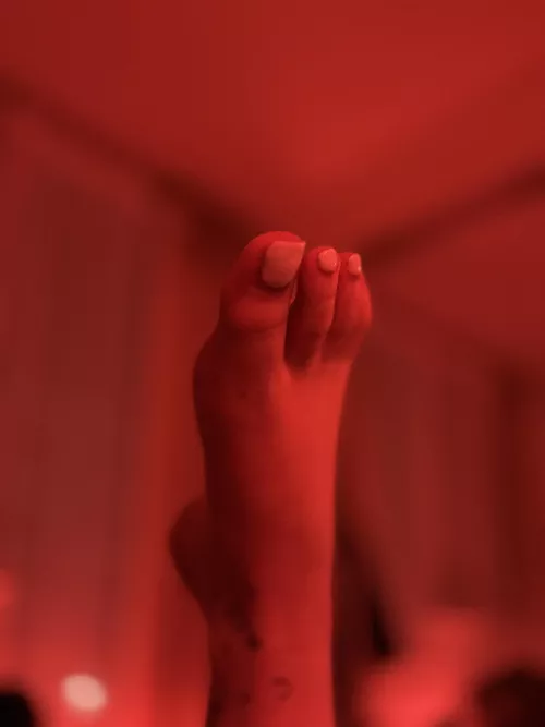 I Want To Tease You With My Toes 