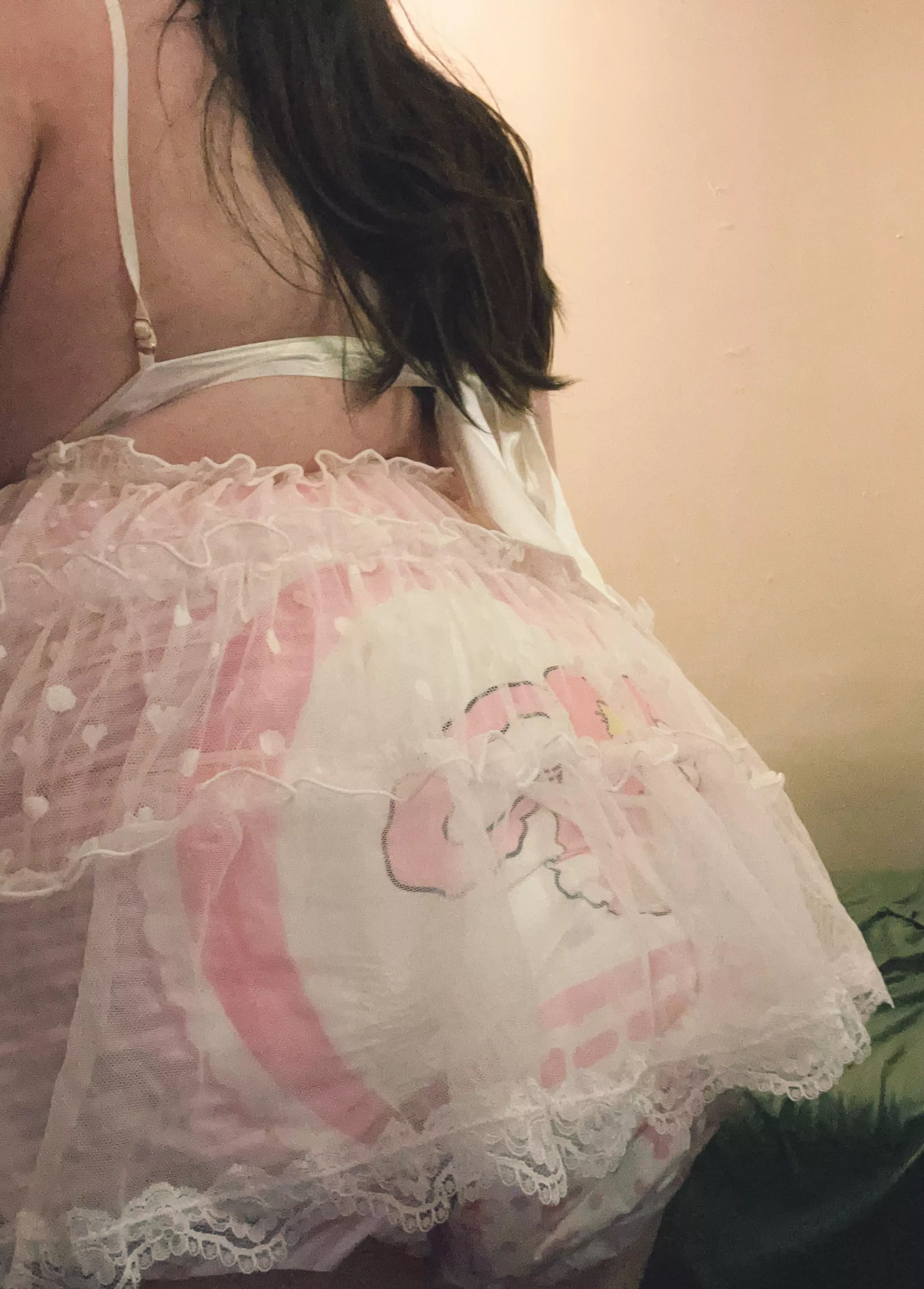 Pretty in pink and white 💖🤍 Pretty in pink and white 💖🤍