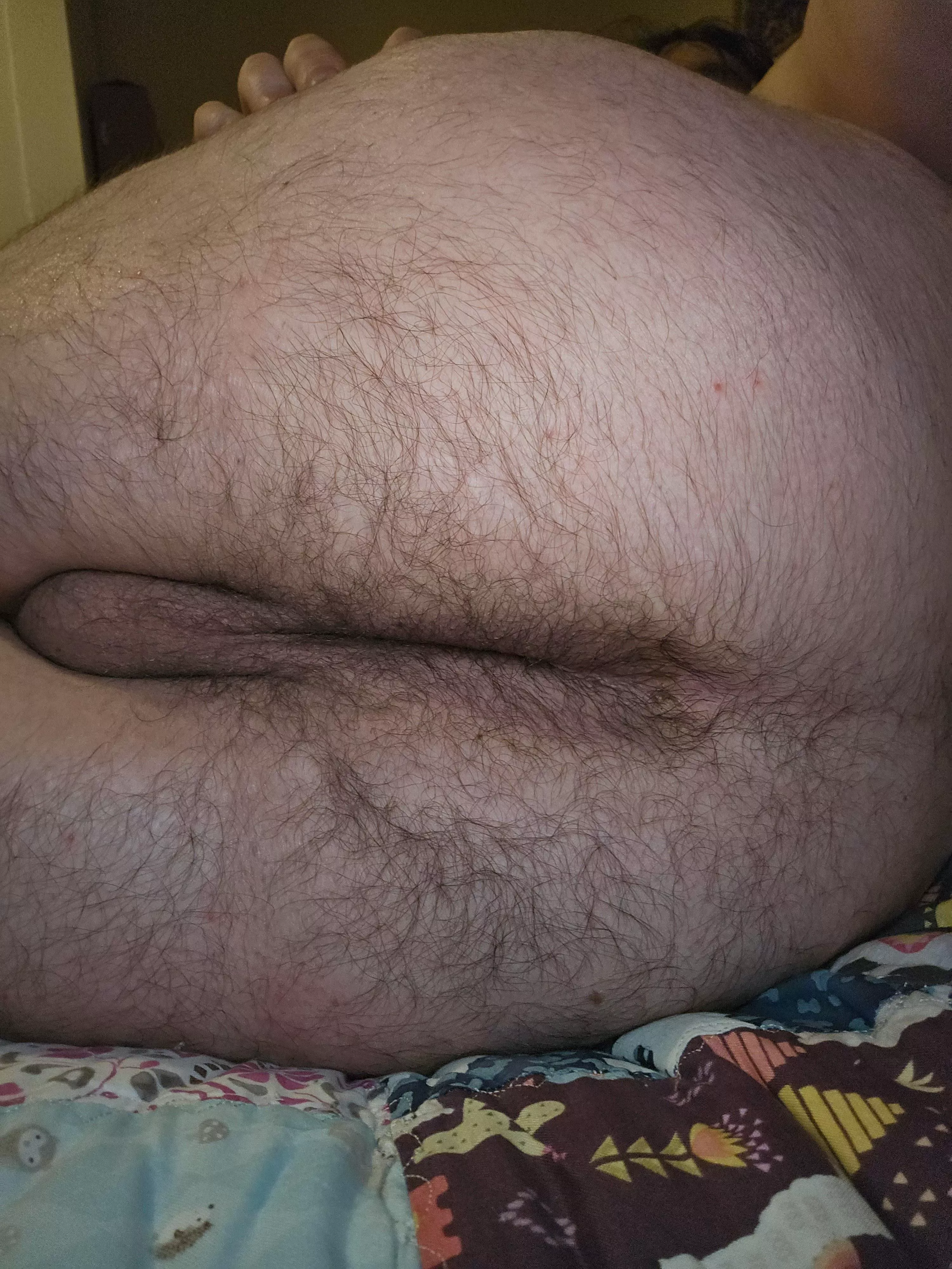 32 male bottom any takers to make me loose and load me up 