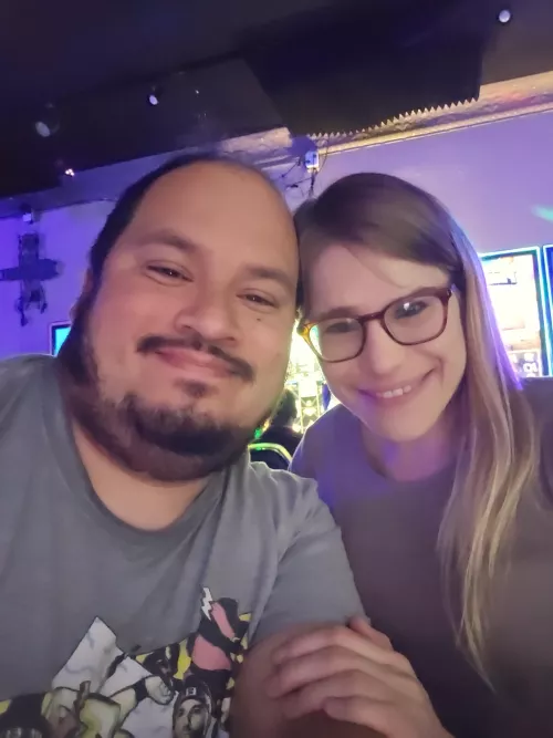 36 year old couple visiting milwaukee Sunday night and Monday. Looking for oral MF/F maybe a single M