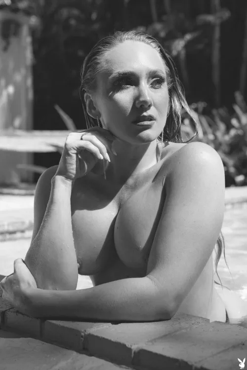 AJ in Black n White🖤🤍