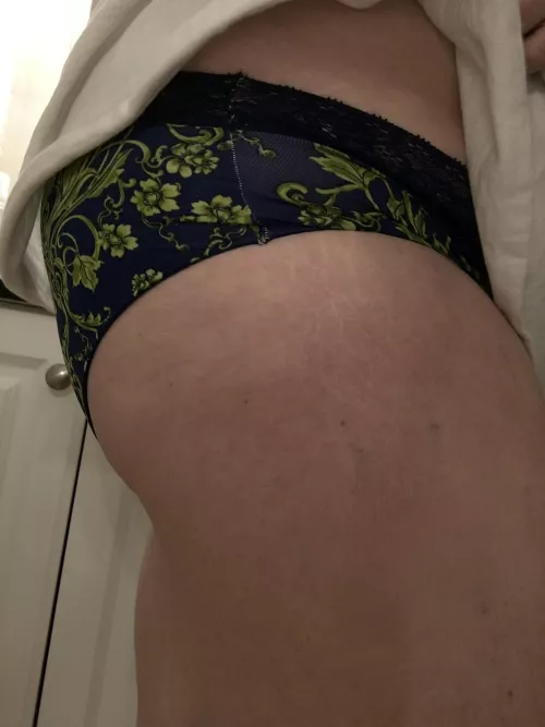 Been told I got a flat butt, what do you think?