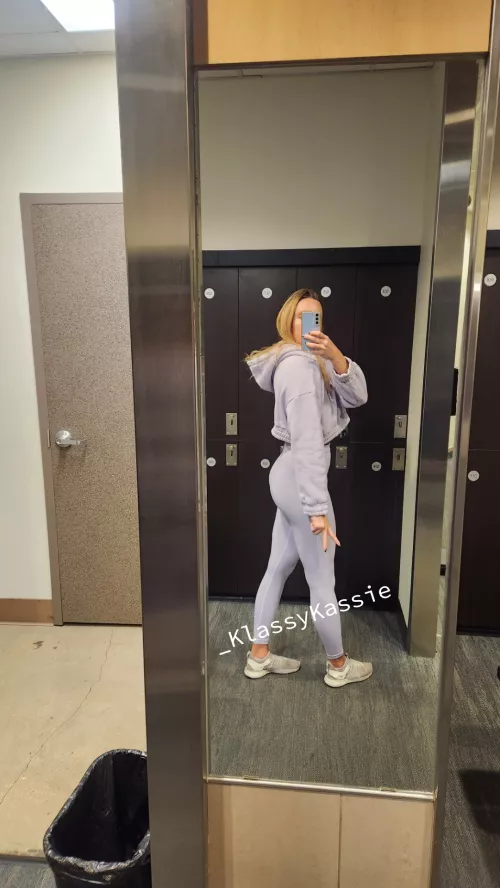 Cum workout with me 🤭