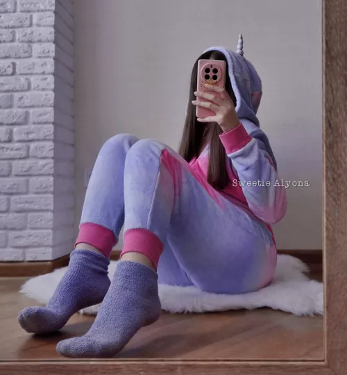 Cute and cozy 🦄💜