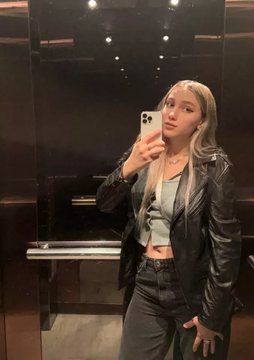 Does older men love this kind of top?