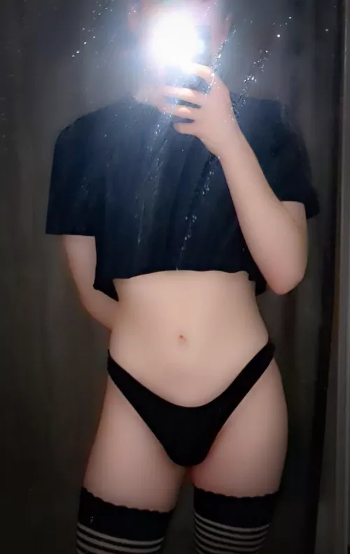 good morning femboy enjoyers 