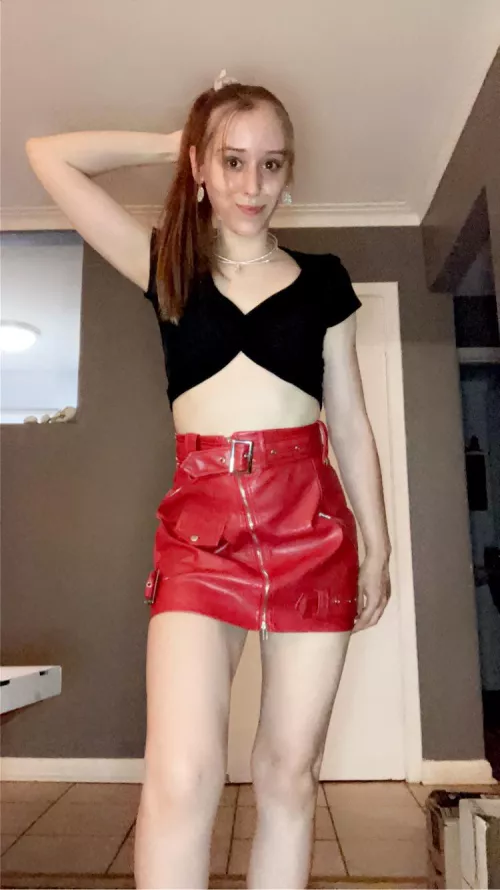 Heard you like them cute and petite 