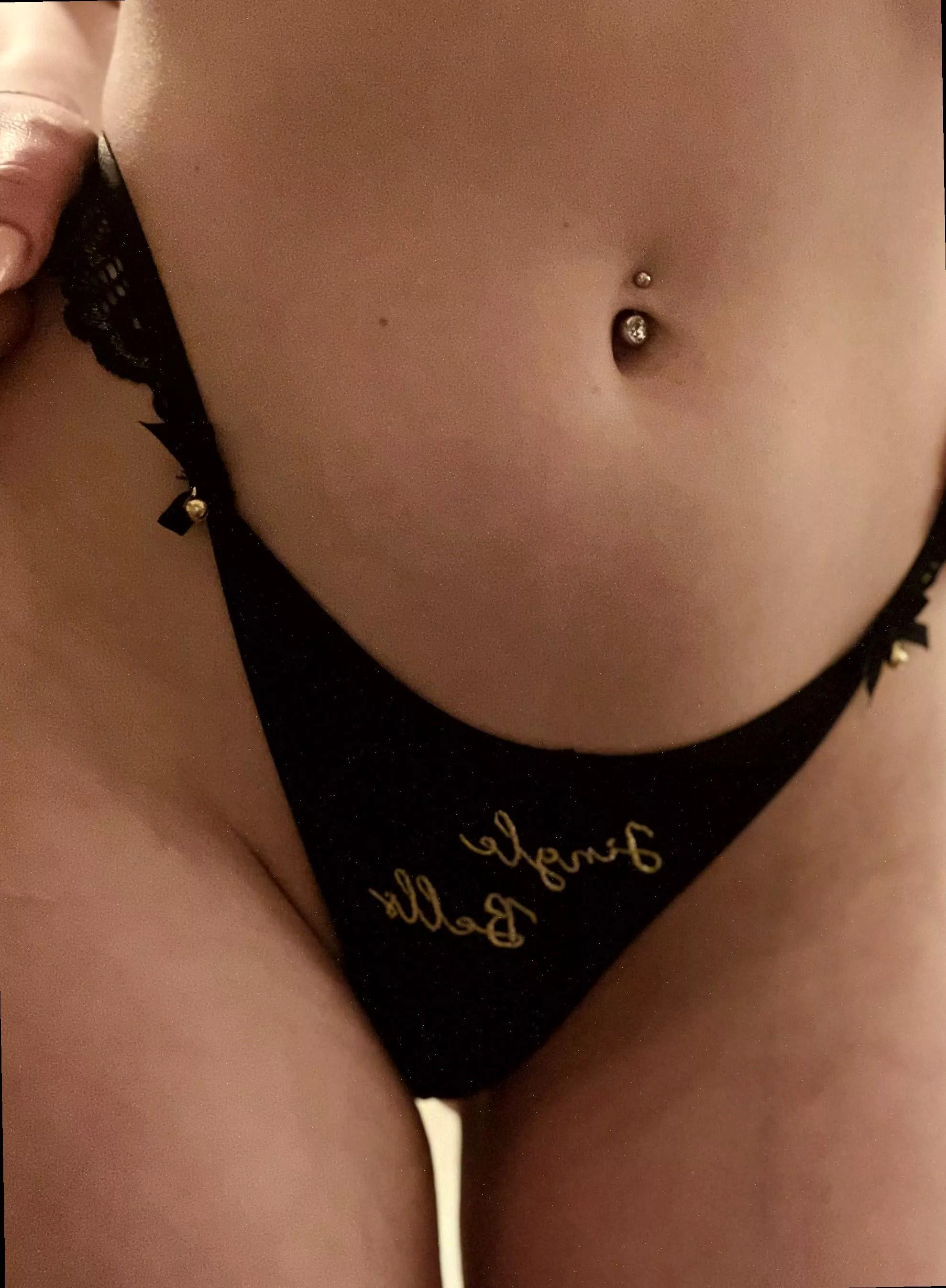 How far would you go to make me scream!👉👌💜