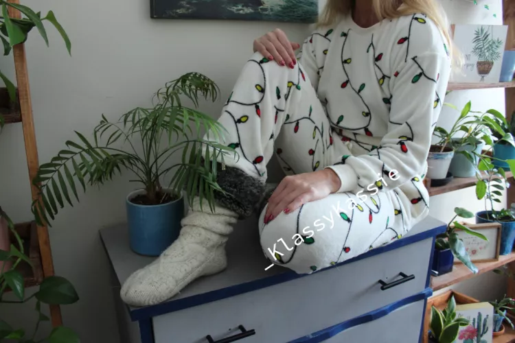 I was so comfy in this set, I got a little naughty 🥵