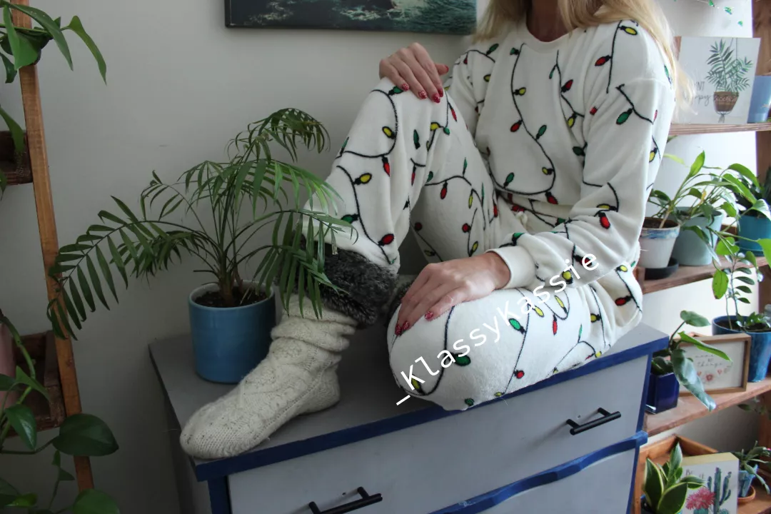 I was so comfy in this set, I got a little naughty 🥵