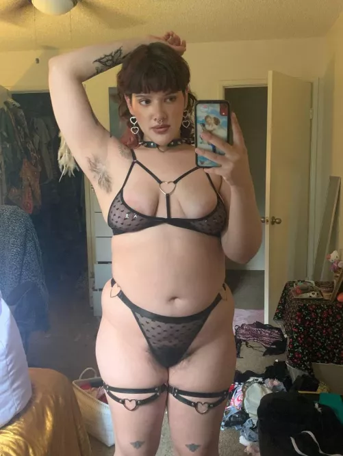 If having a hairy pussy is wrong, I don’t EVER wanna be right