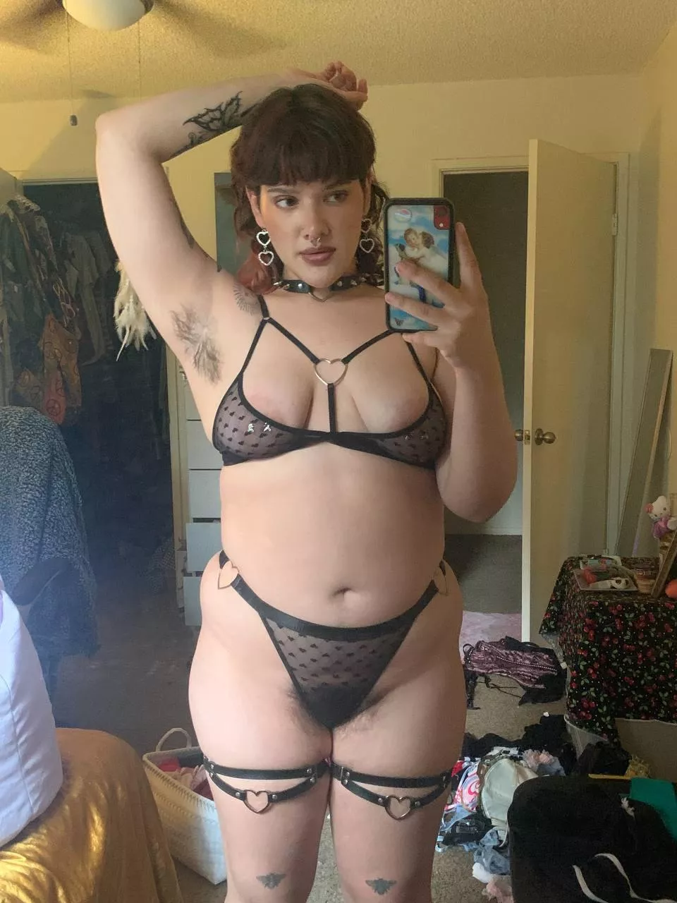 If having a hairy pussy is wrong, I don’t EVER wanna be right