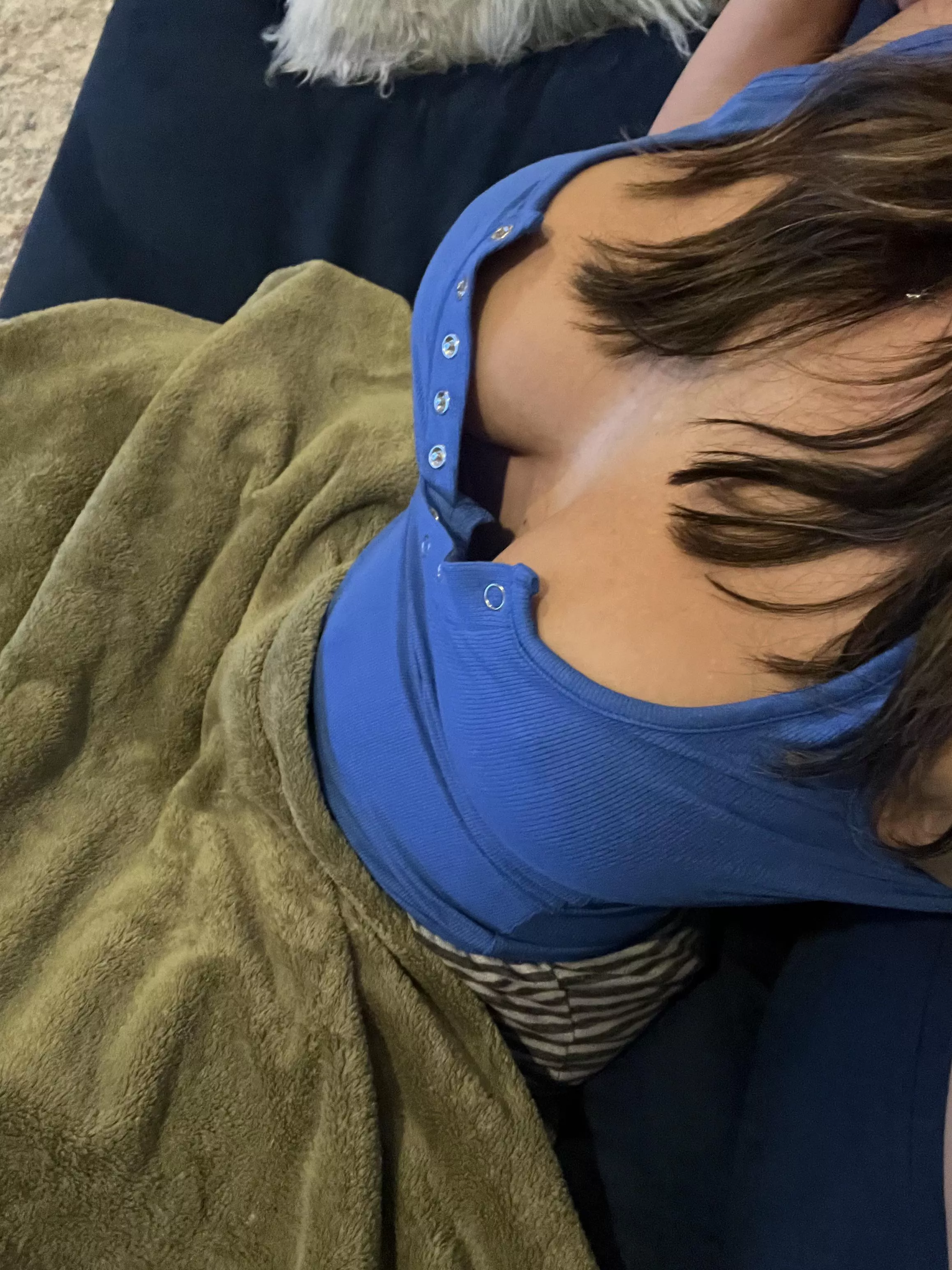 Noticed now that Trump Daddy is back so is Christmas !!! Am I on your wishlist ? 