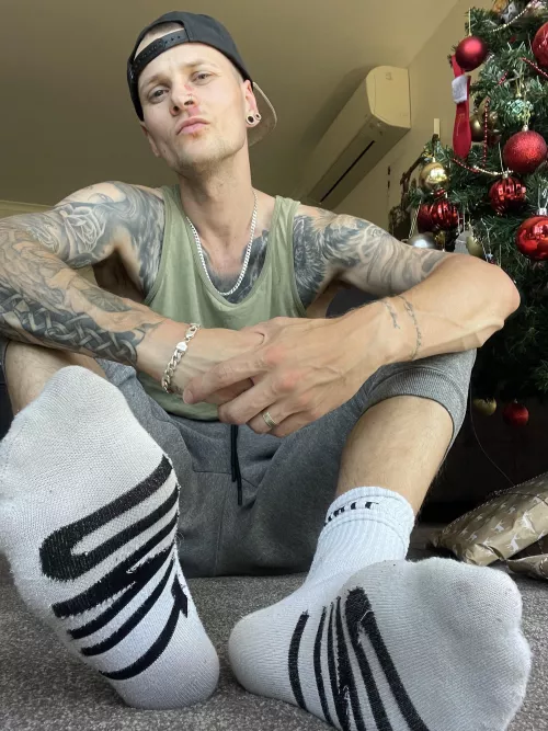 One photo can trigger you & drive you deep into debt. And that’s just how you like it… So, why not set your debt & pay it off with automatic payments? Embrace your weakness & DM me. 😈