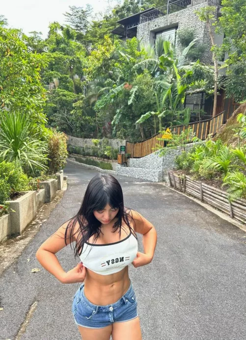 Rate me in my denim short honestly