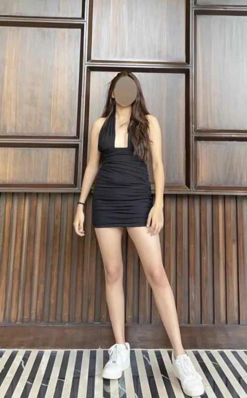 Short dress svse best hoti hai I just love them