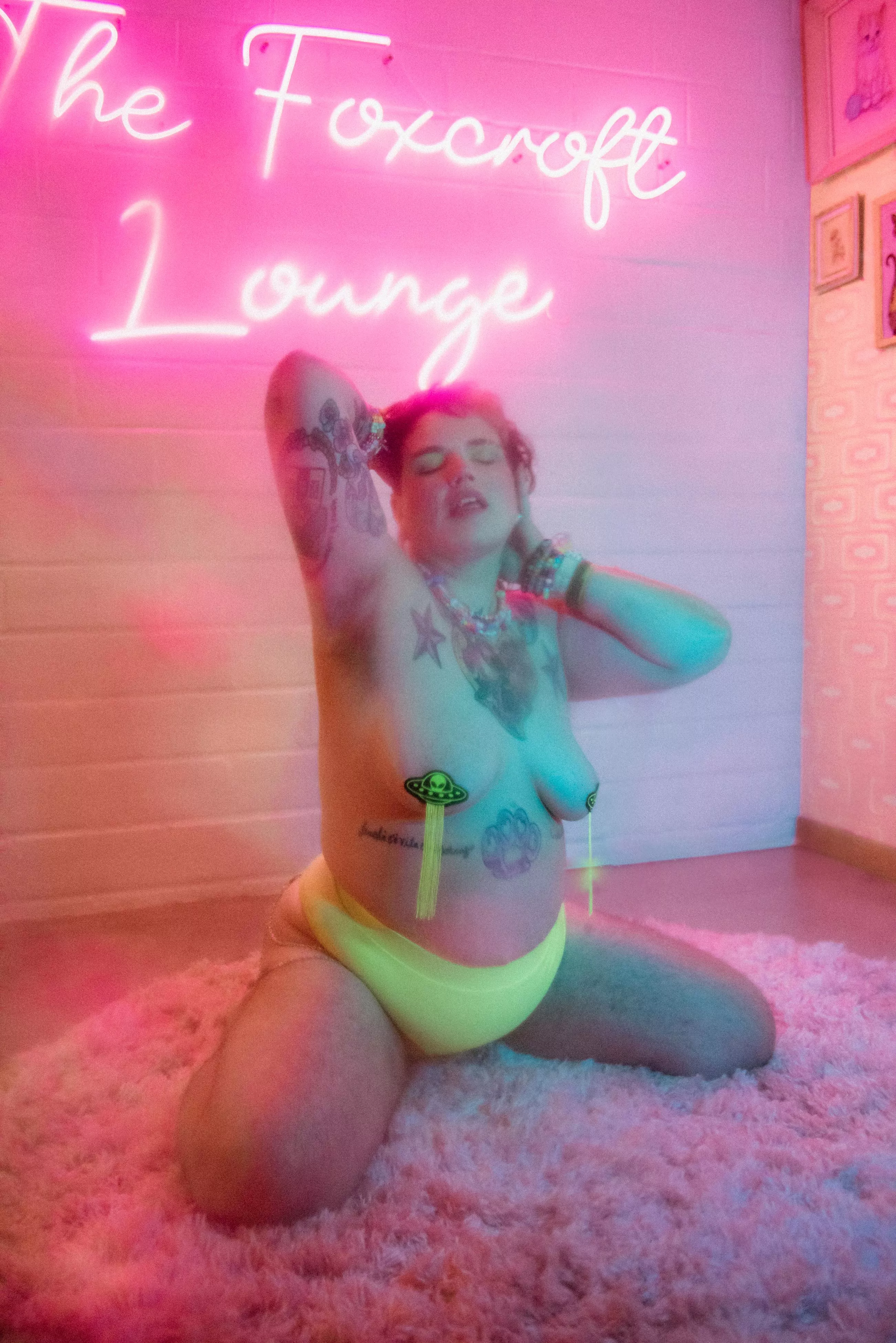 think you could outsmoke this hazy green goddess 🌬✨️