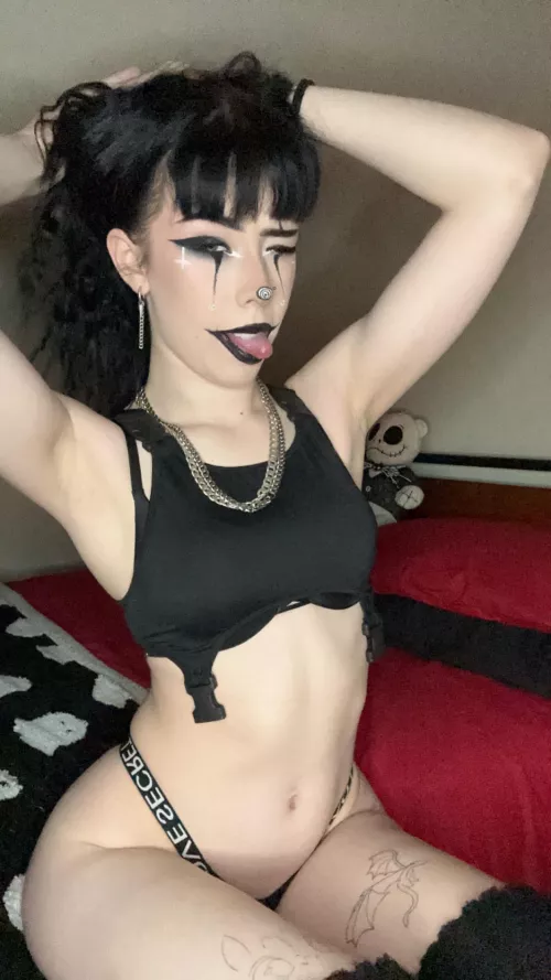 Wanna lick this clean pale armpit?