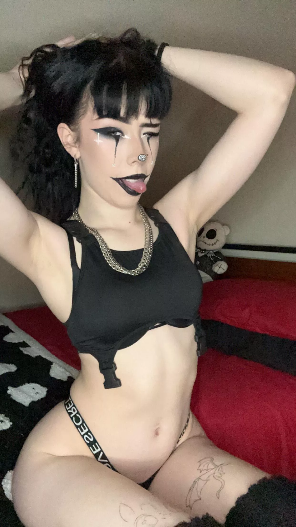 Wanna lick this clean pale armpit?