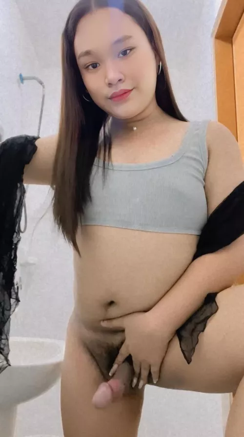 Wanna try this cute Asian ladyboy?🤤👉🏻