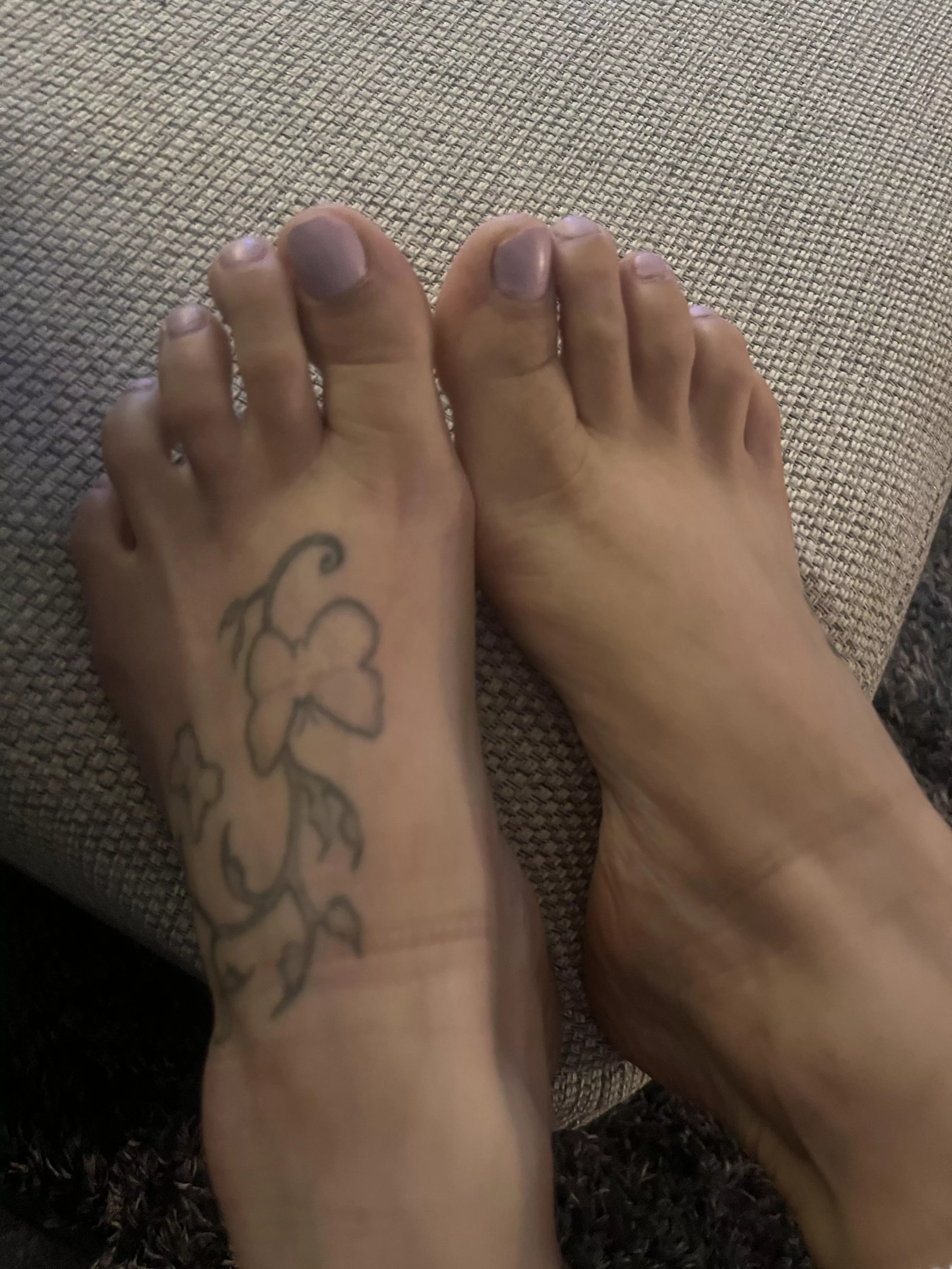 What do you think to my feet ☺️