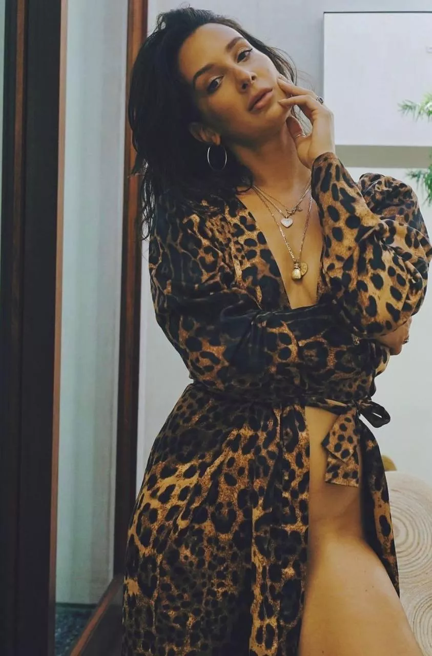 Would you fuck a 30 yo skinny milf?