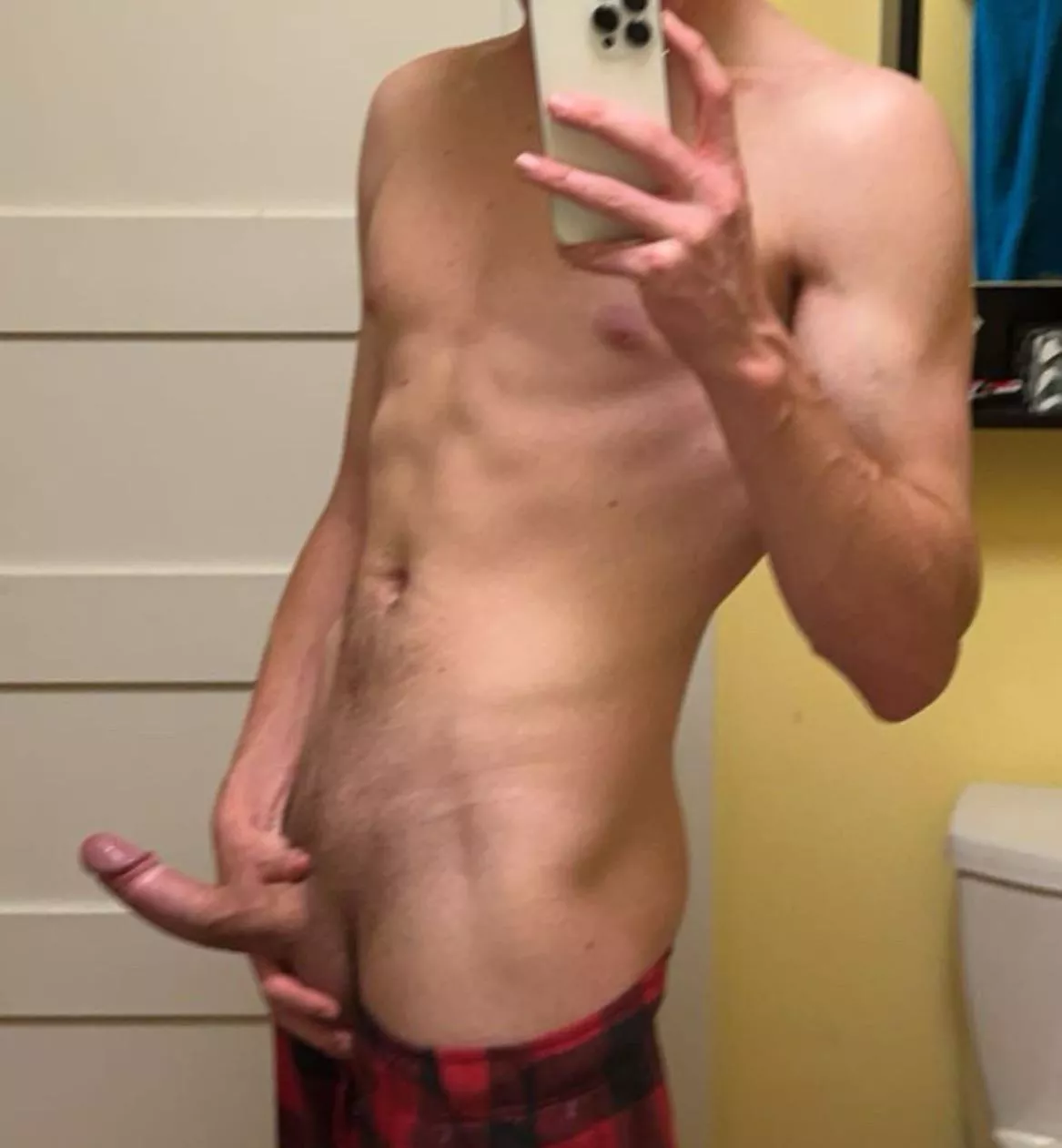 (19) how’s this? I hate that it’s curved…