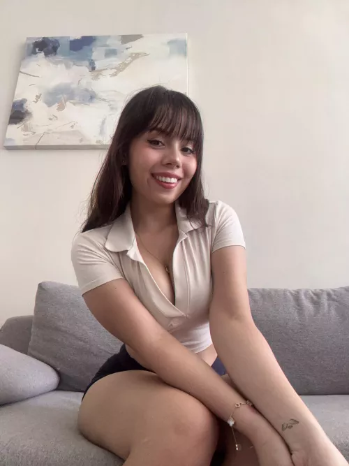 19F Pretty sure no guy on here is ready for this level of chaos.. think you can keep up?