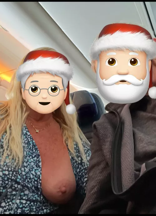 Another peek a boob 😘