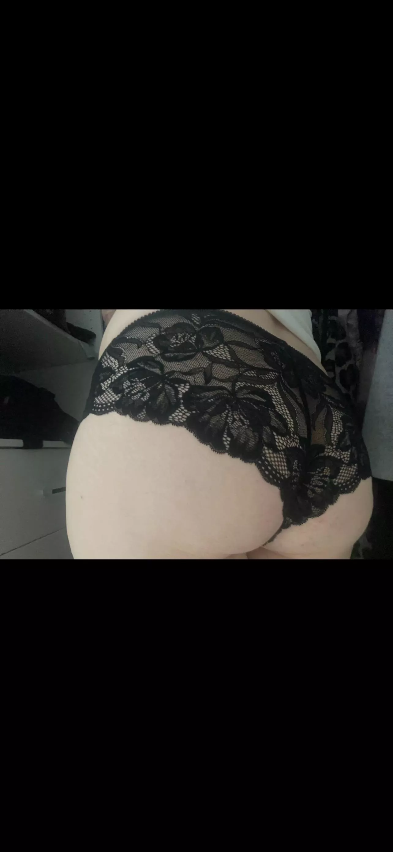 Any love for my sweet lil ass? 