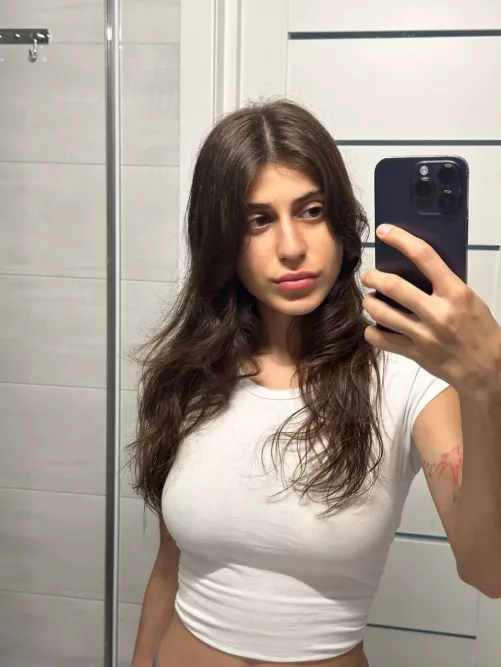 Few days no boyfriend, click comments 