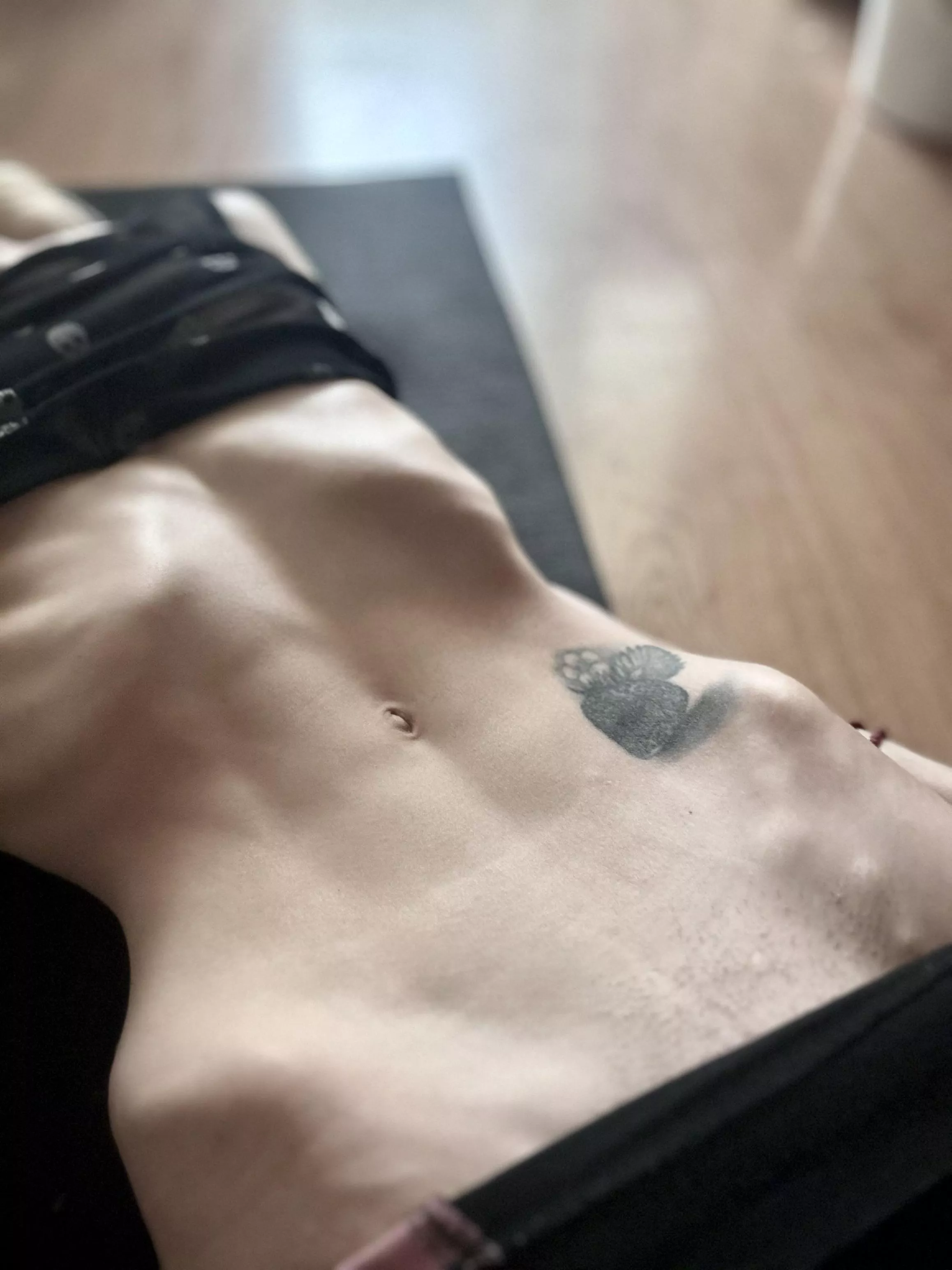 I like the way my hipbones  look