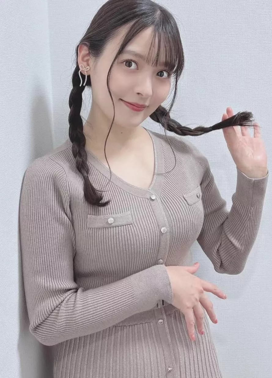 Mommy Sumire looking gorgeous in that dress