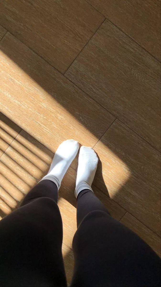 morning kiss 💋 [F]