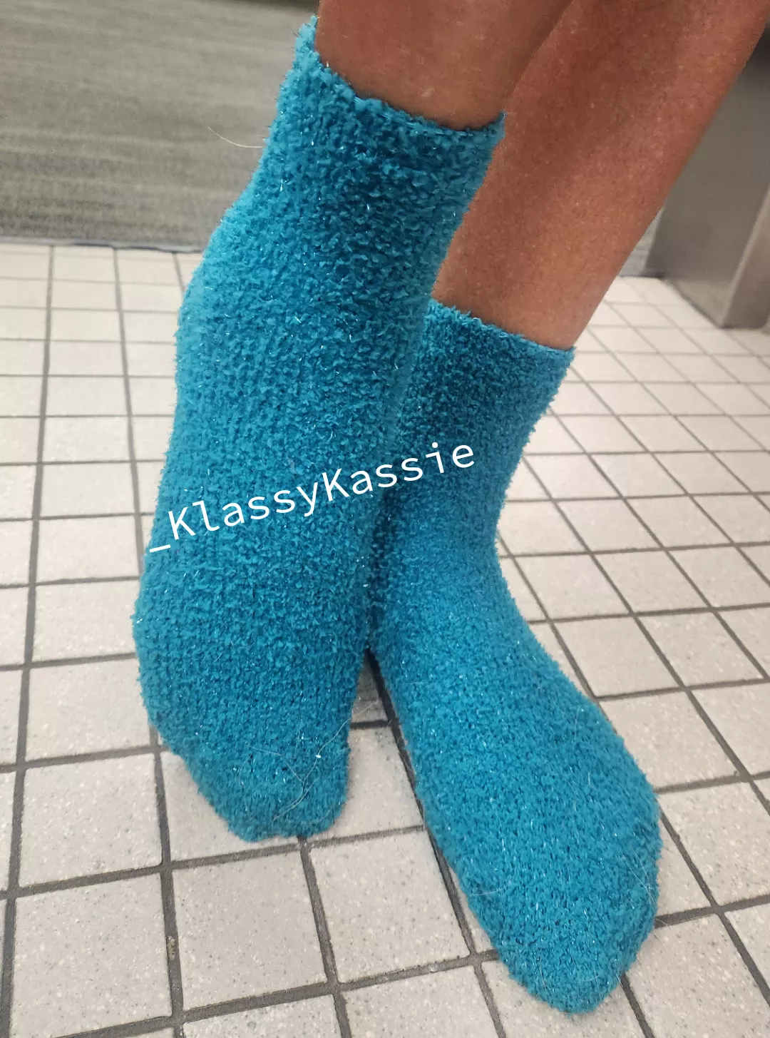 The best socks are fluffy 🥵