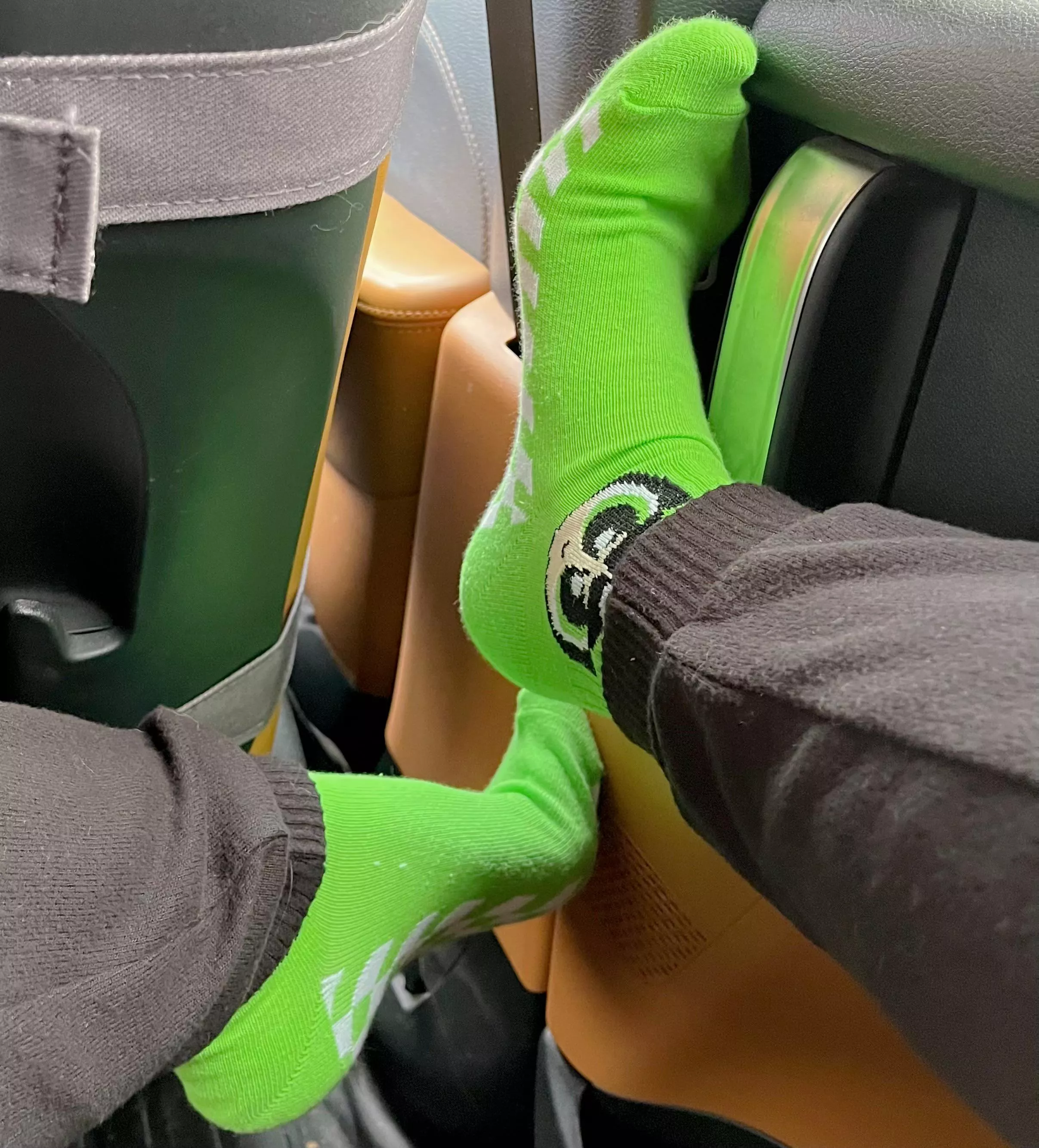 The cutest socks you’ve seen today 💚🖤