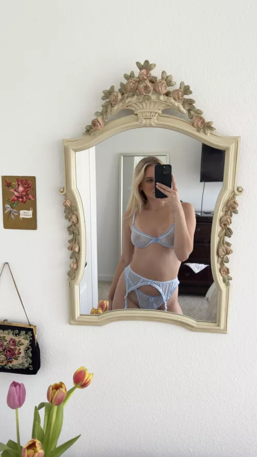 Woke up feeling extra slutty this morning, interesting.