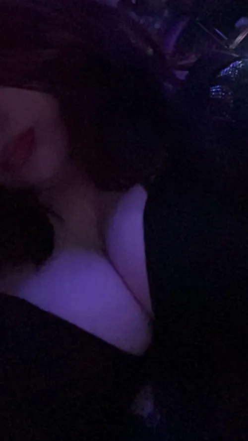 19f single looking for fun with a couple in Northern Ma/south nh