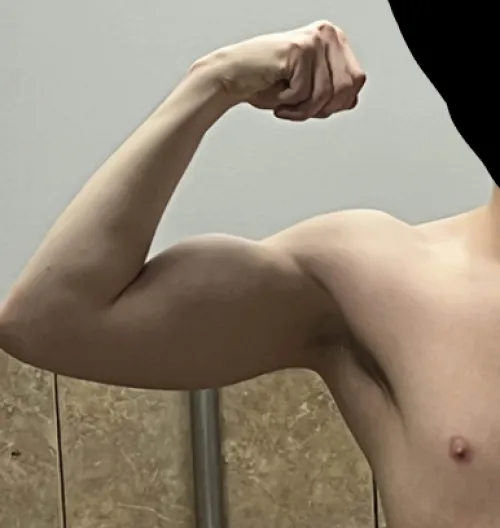 (23) Any dom men like pits on their sub?