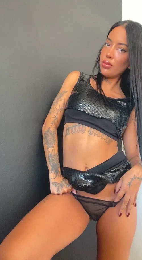 Hot sexy and wild in bed.