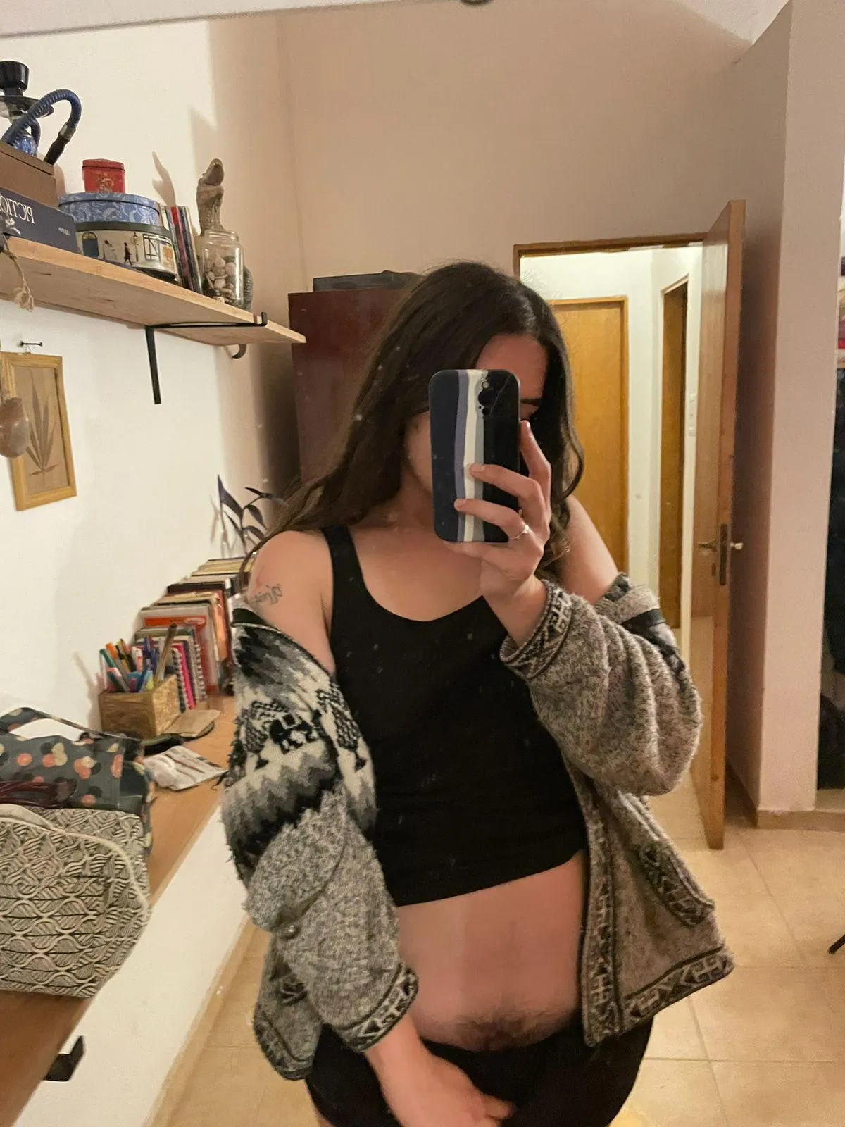 My little hair trail is so small it looks like it doesn't exist, but it's there haha