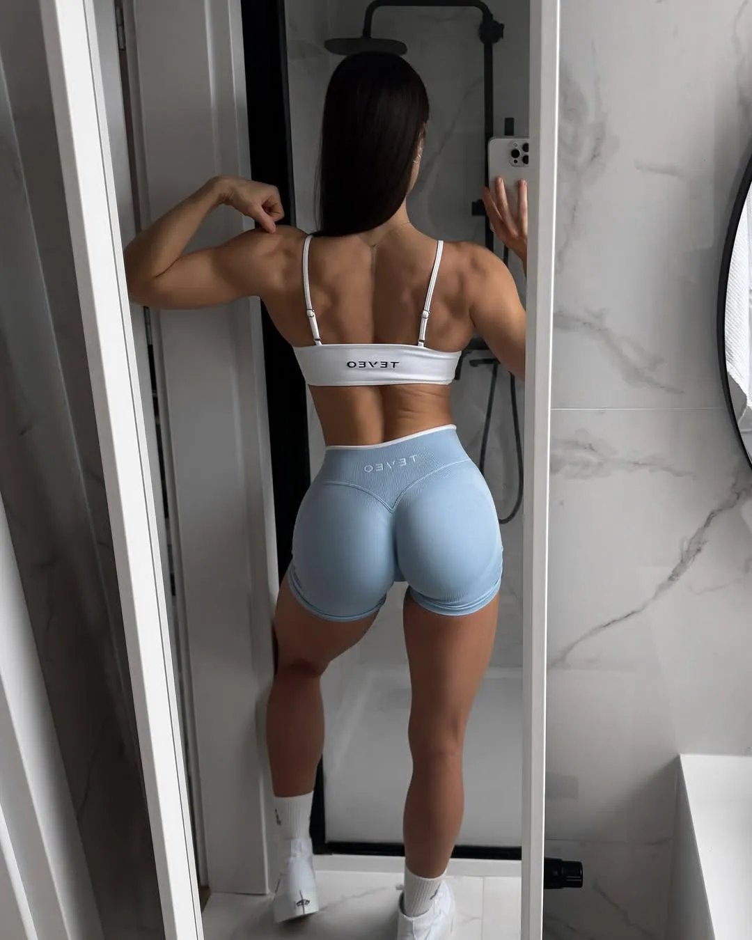 sexy back flexing